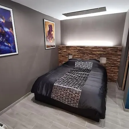 Apartment F**k
